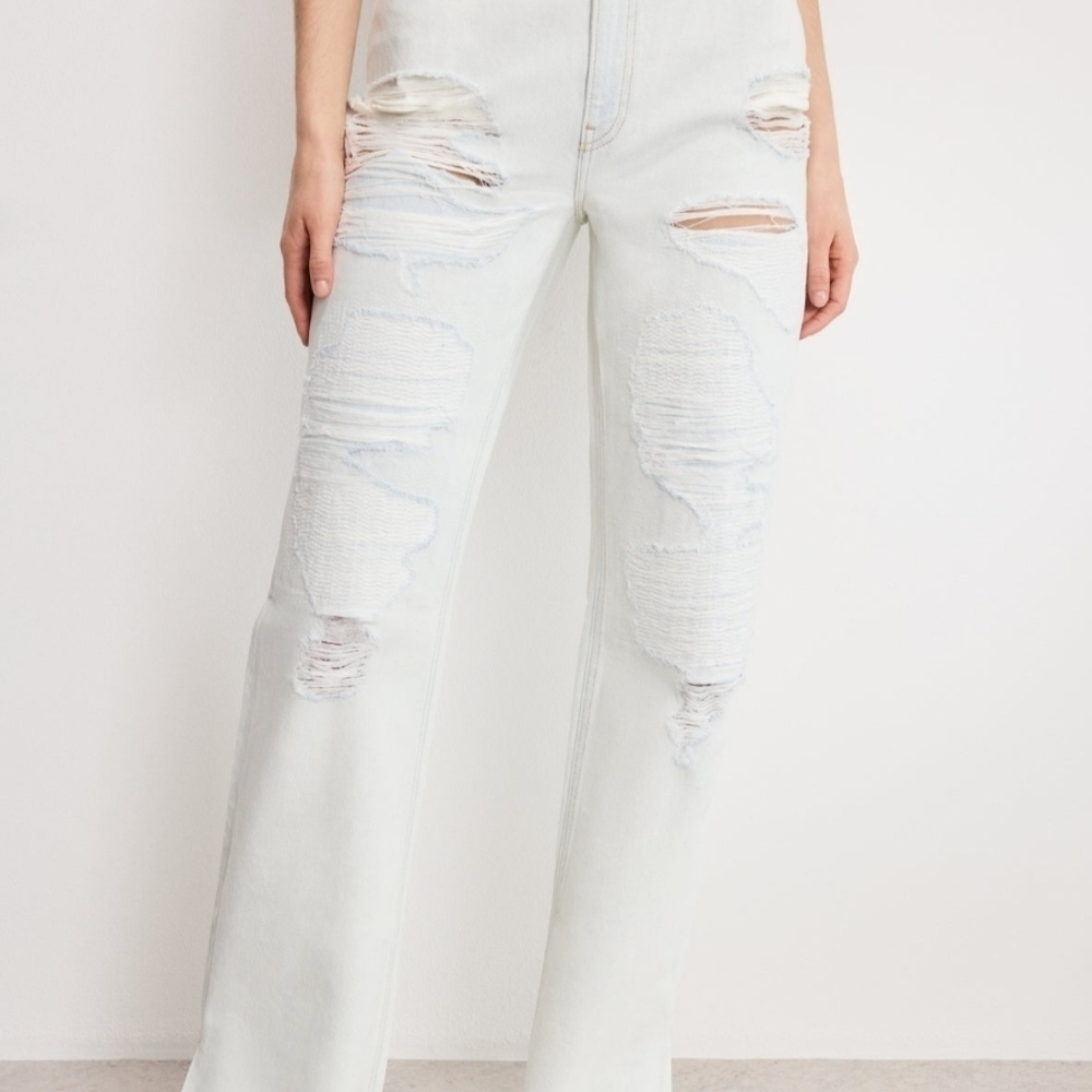 Good American Distressed Light Blue KHLOE Jeans Size 14